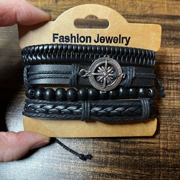 4Pcs/Set Compass Decor Bracelet Poly Urethane set - Picture 7 of 11